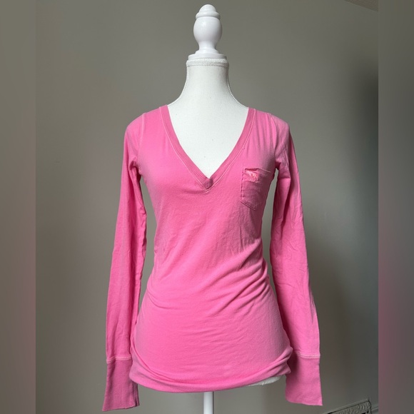 Abercrombie & Fitch Tops - ABERCROMBIE & FITCH Vintage 100% Cotton Pink Deep Vneck Long Sleeve Size S